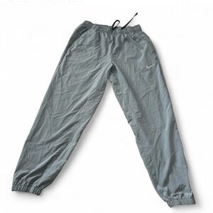 Nike Mens Form Dri-FIT Tapered Versatile Pants Gray Size M